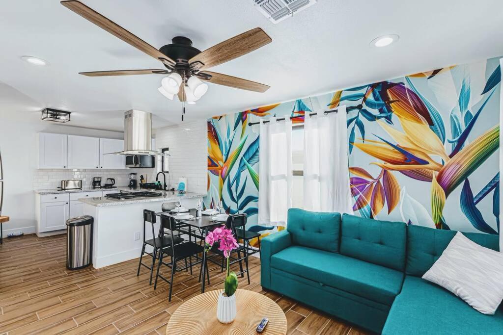 Phoenix Retreat - 2 Bedroom Home With King-Size Bed - 3 Smart Tvs - 10 Min From Airp - Unit A Eksteriør billede