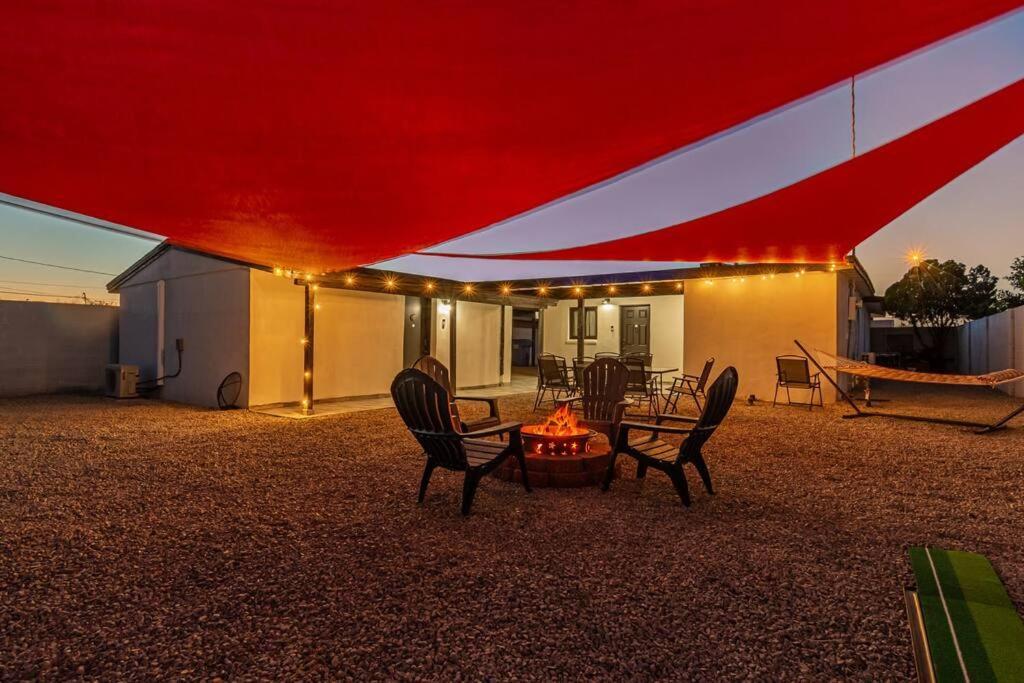 Phoenix Retreat - 2 Bedroom Home With King-Size Bed - 3 Smart Tvs - 10 Min From Airp - Unit A Eksteriør billede
