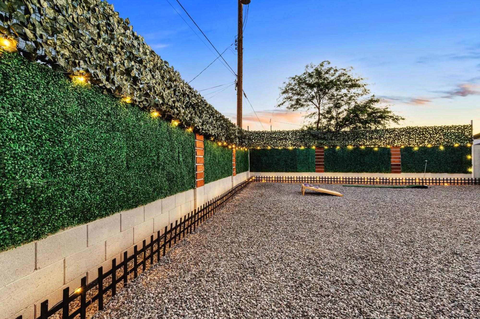 Phoenix Retreat - 2 Bedroom Home With King-Size Bed - 3 Smart Tvs - 10 Min From Airp - Unit A Eksteriør billede